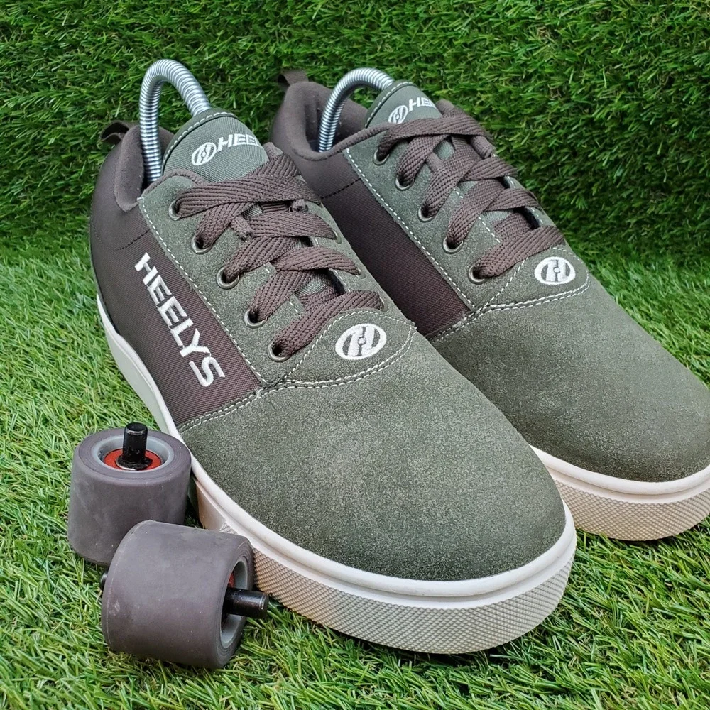 Heelys Pro 20 EMB SIZE 9 Men's Skate Shoes Sneakers Olive Green Brown Wheeled